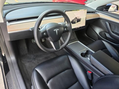 Used 2022 Tesla Model 3 Long Range AWD/4WD image 17