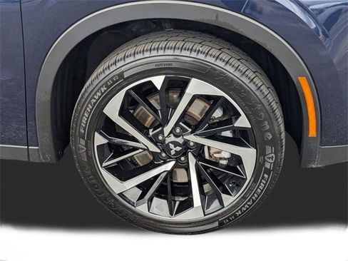 Used 2024 Mitsubishi Outlander SE image 19