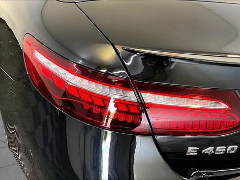 Used 2023 Mercedes-Benz E 450 4MATIC Cabriolet image 28