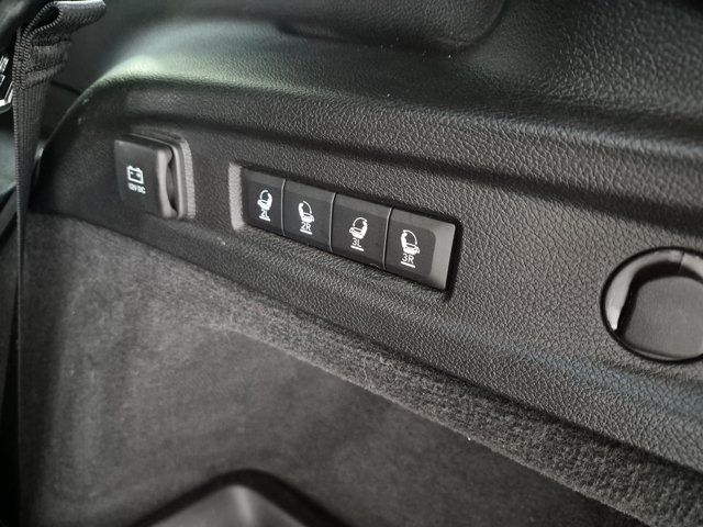 Used 2023 Jeep Grand Cherokee L Summit w/ Advanced Protech Group IV AWD/4WD image 37