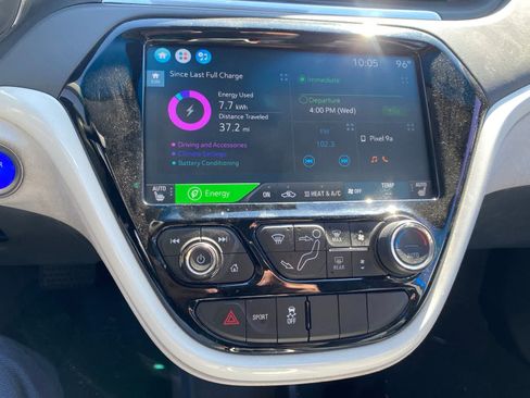 Used 2017 Chevrolet Bolt Premier w/ Driver Confidence II Package FWD image 14
