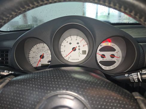 Used 2003 Toyota MR2 RWD image 19