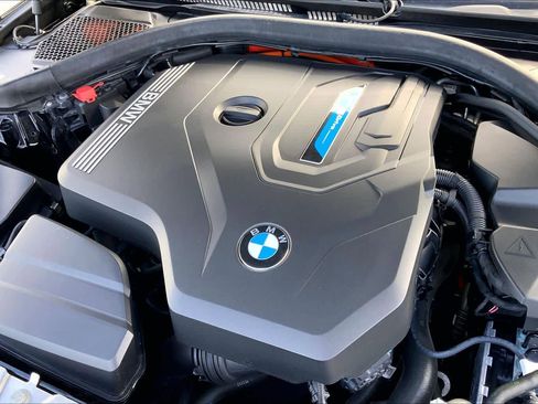 Used 2023 BMW 330e w/ Premium Package image 32