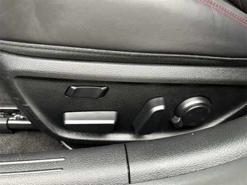 Used 2025 Genesis G70 3.3T Advanced w/ Sport Prestige Package image 12