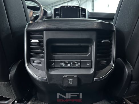 Used 2024 RAM 1500 Laramie AWD/4WD image 39