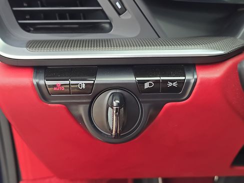 Used 2021 Porsche 911 Turbo image 25