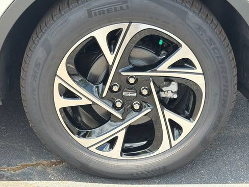 New 2026 Lincoln Nautilus Reserve AWD/4WD image 21