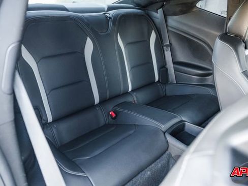 Used 2018 Chevrolet Camaro SS image 76