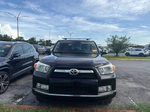 Used 2011 Toyota 4Runner SR5 w/ Premium Pkg w/Leather AWD/4WD image 2