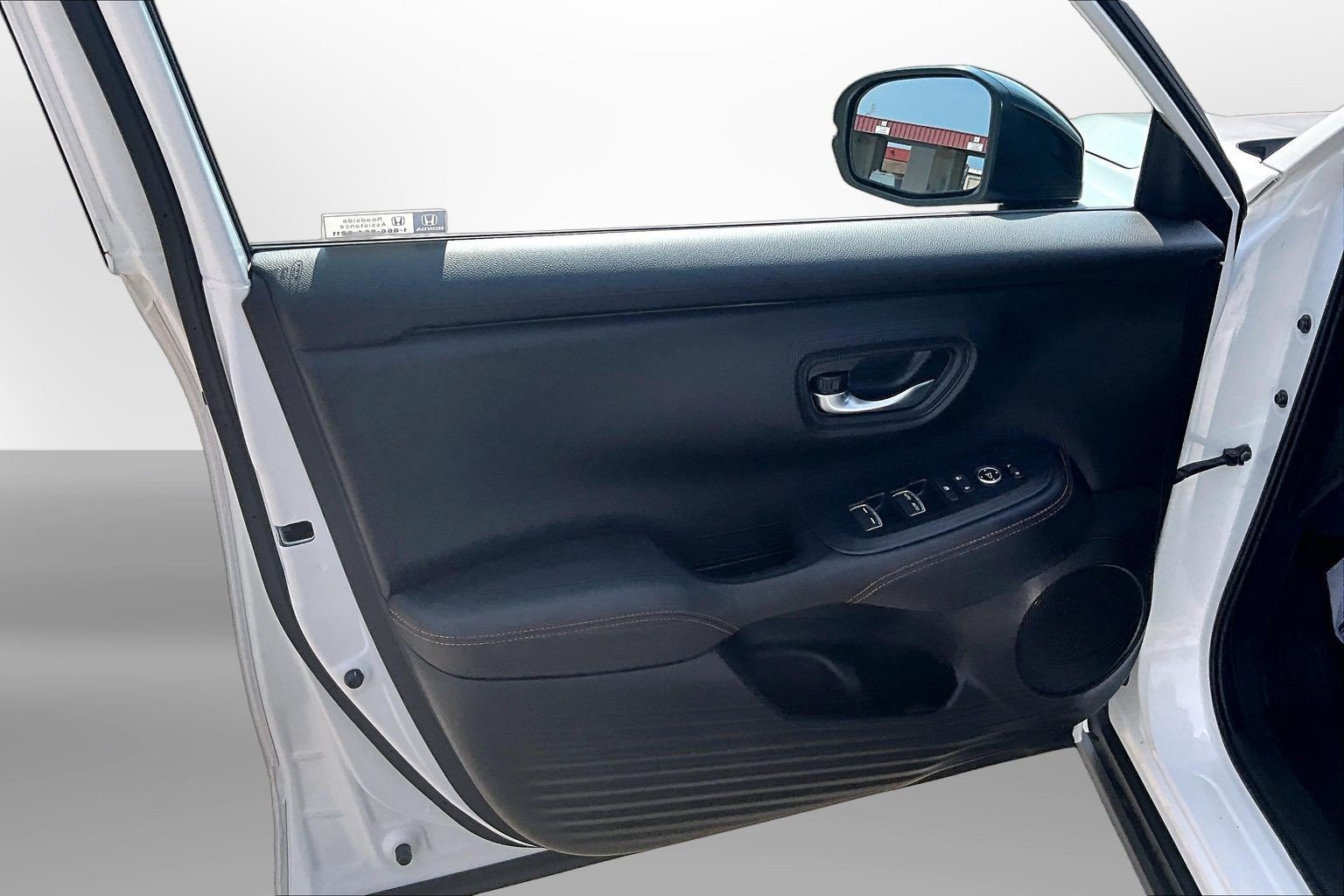 Used 2024 Honda HR-V Sport image 25