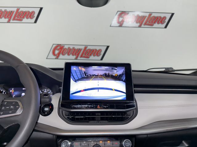 Used 2025 Jeep Compass Limited AWD/4WD image 11
