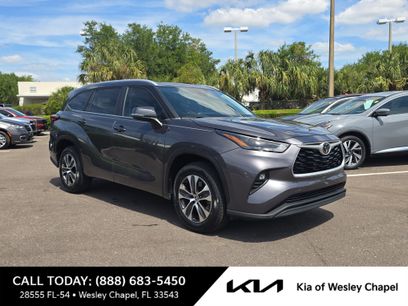 Used 2023 Toyota Highlander XLE