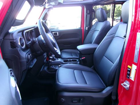 New 2025 Jeep Wrangler Unlimited Sahara image 14