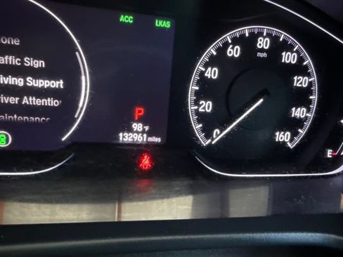 Used 2018 Honda Accord Sport image 3