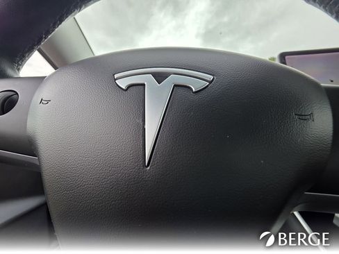 Used 2020 Tesla Model 3 Standard Range Plus image 21
