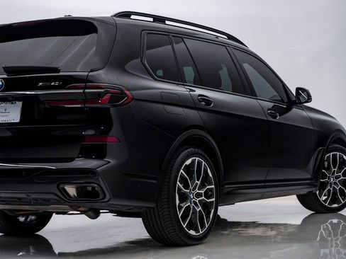 Used 2026 BMW X7 xDrive40i w/ M Sport Package AWD/4WD image 10