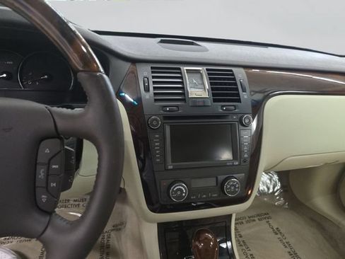 Used 2009 Cadillac DTS Performance FWD image 30