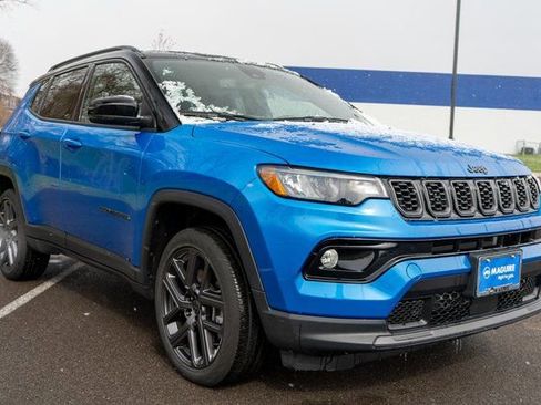 Used 2026 Jeep Compass Limited AWD/4WD image 4