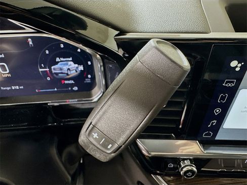 New 2026 GMC Sierra 1500 Elevation image 11