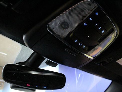 Used 2019 Jeep Grand Cherokee Laredo image 29