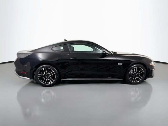 Used 2022 Ford Mustang GT Premium w/ Ford Safe & Smart Package RWD image 11