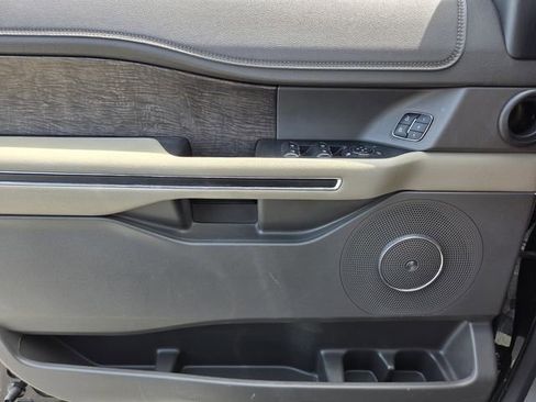 Used 2021 Ford Expedition Max Limited AWD/4WD image 31