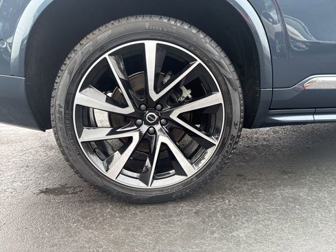 Used 2025 Volvo XC90 B5 Plus w/ Protection Package Premier image 15