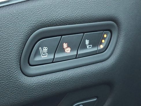 Certified 2023 Cadillac Escalade Sport w/ LPO, ONYX Package image 27