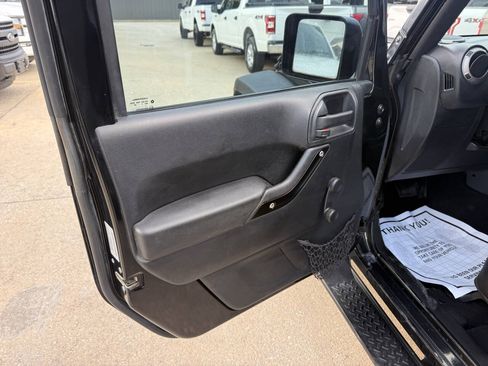 Used 2016 Jeep Wrangler Unlimited Sport AWD/4WD image 8