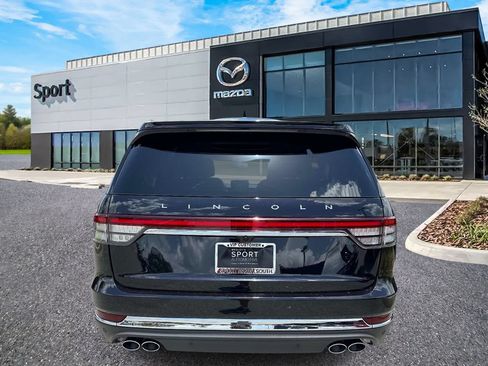 Used 2023 Lincoln Aviator Reserve w/ Equipment Group 201A RWD image 4