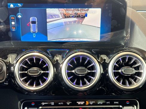 New 2026 Mercedes-Benz GLA 35 AMG 4MATIC image 13