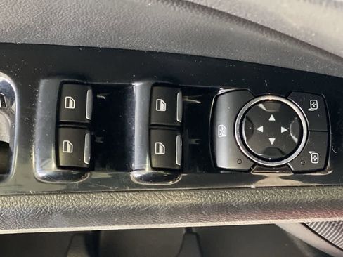 Used 2016 Ford Fusion SE w/ Equipment Group 502A FWD image 16