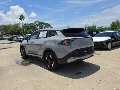 New 2027 Kia Sportage EX FWD image 6