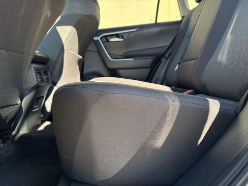 Used 2025 Toyota RAV4 XLE image 25