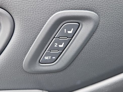 Certified 2024 Honda Pilot Touring image 20