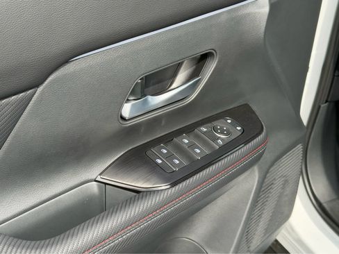 Used 2026 Nissan Kicks SR w/ Cold Weather Package AWD/4WD image 21