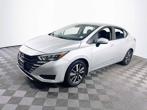 Certified 2025 Nissan Versa SV w/ Trunk Package FWD image 1