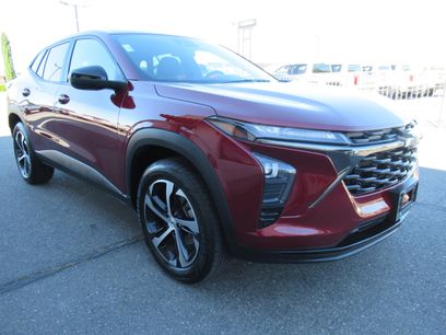 Used 2025 Chevrolet Trax RS w/ Driver Confidence Package