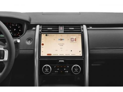 Certified 2025 Land Rover Discovery S image 12