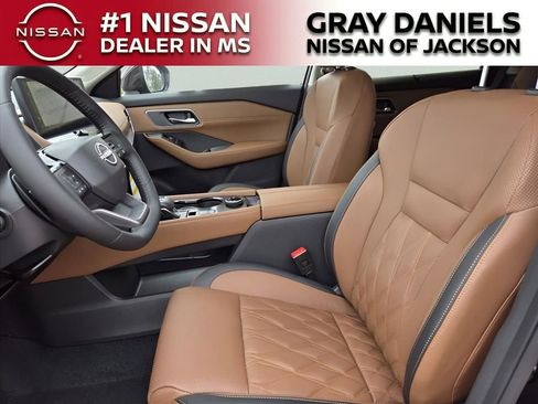 New 2026 Nissan Rogue Platinum w/ Platinum Premium Package AWD/4WD image 11