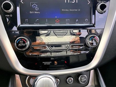 Certified 2017 Nissan Murano Platinum w/ Platinum Technology Package image 15