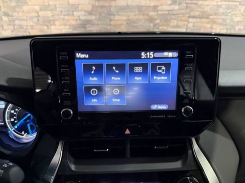 Used 2022 Toyota Venza XLE AWD/4WD image 19