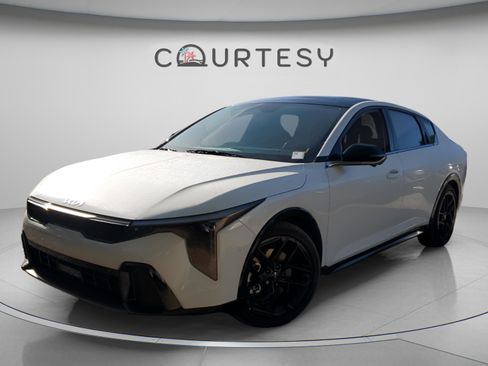 New 2026 Kia K4 GT-Line Turbo FWD image 1