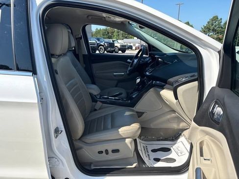 Used 2015 Ford Escape Titanium w/ Equipment Group 301A FWD image 20