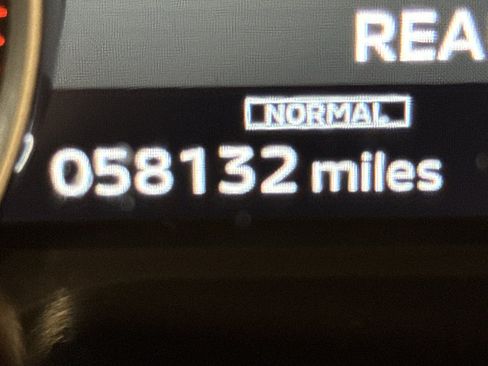 Used 2024 Mitsubishi Outlander SE image 19