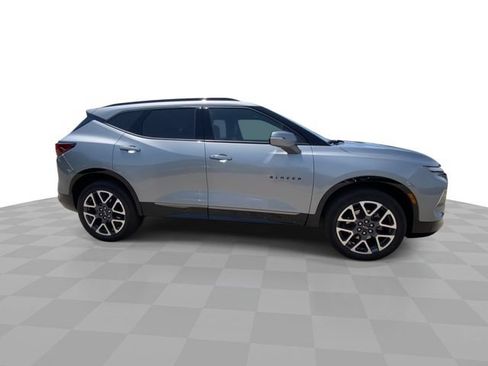 Used 2024 Chevrolet Blazer RS w/ LPO, Floor Liner Package AWD/4WD image 3