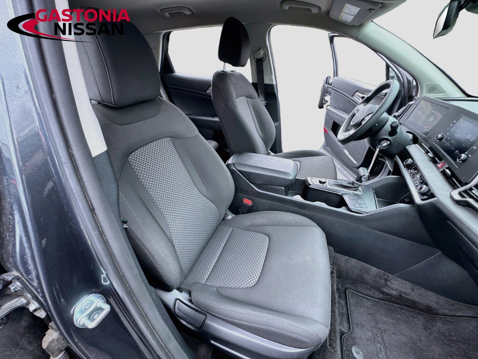 Used 2025 Kia Sportage LX FWD image 34