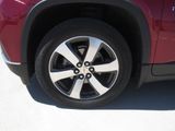 Used 2021 Chevrolet Traverse LT w/ LT Premium Package image 4