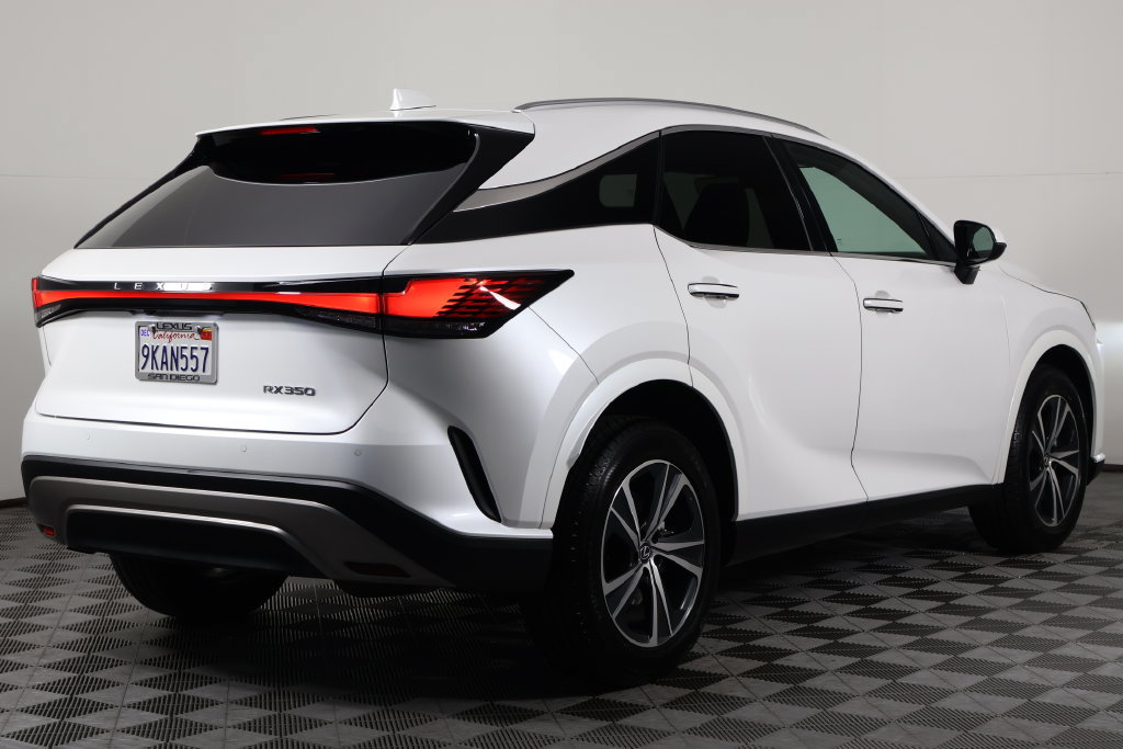 Certified 2024 Lexus RX 350 FWD w/ Technology Package image 4