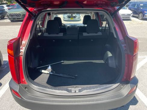 Used 2015 Toyota RAV4 XLE AWD/4WD image 10
